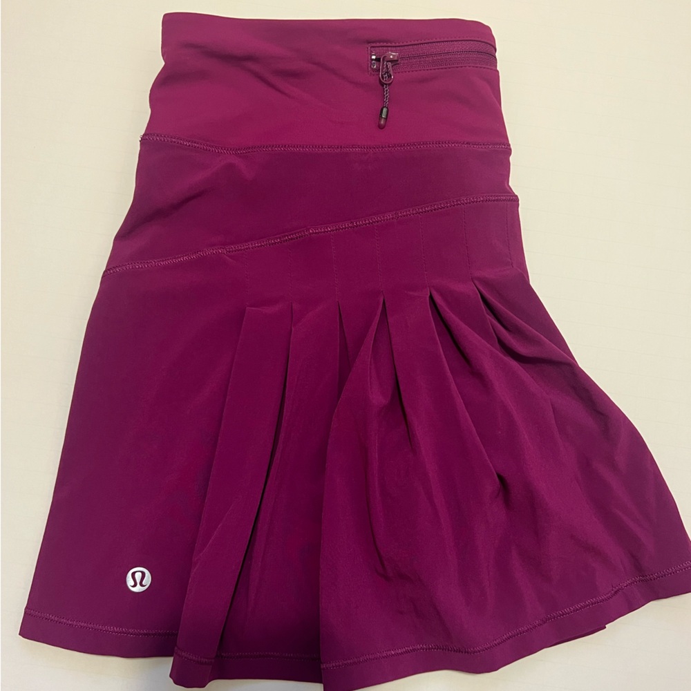 Lululemon Athletic Skirt for golf/tennis (vintage style and colorway) Size 6